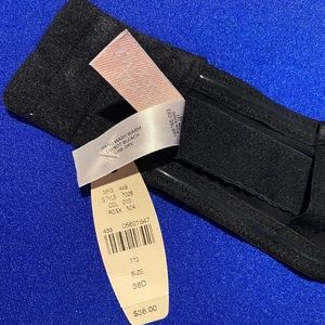 NEW WITH TAGS VS Strapless Bra